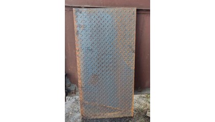 лист стальной рифленый чечевица 5 мм Ст3 купить в Оренбурге