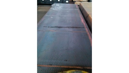 лист стальной рифленый ромб 10 мм С235 купить в Оренбурге