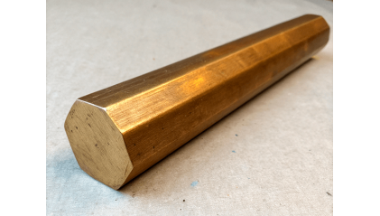 шестигранник бронзовый 24 мм БрБ2 купить в Оренбурге