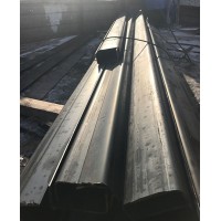 Швеллер нержавеющий гнутый 30x30x2 мм AISI 304 DIN 1026-1