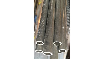 Трубу алюминиевую прессованную 28x2 мм 1925 купить в Оренбурге