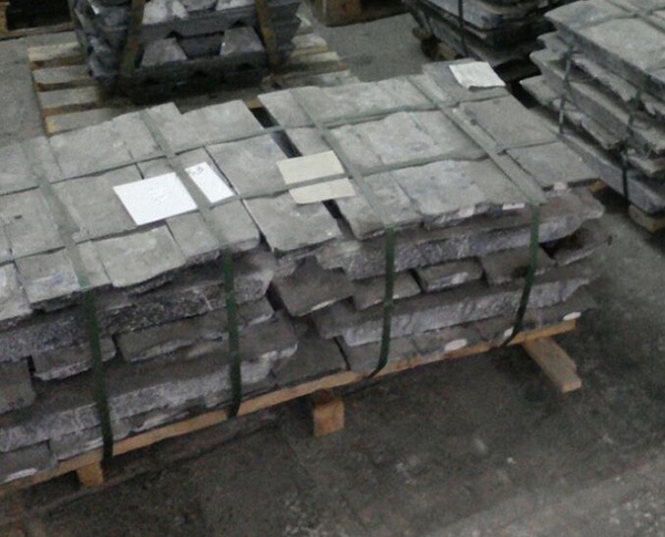 Свинец в чушках С3 ГОСТ 3778-98 фото